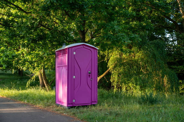 Portable Toilet Options We Offer in Abingdon, IL